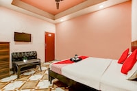 Hotel O Colour