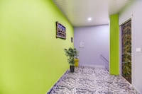 Hotel O Colour