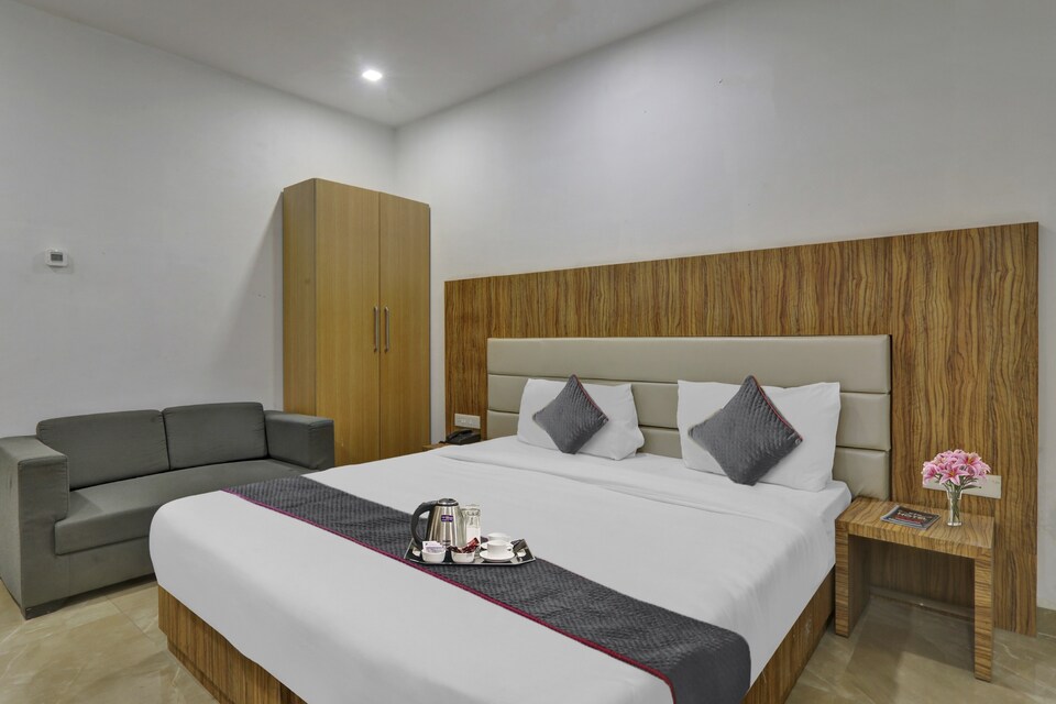 Townhouse 1163 Select Premium, Godowlia, Varanasi