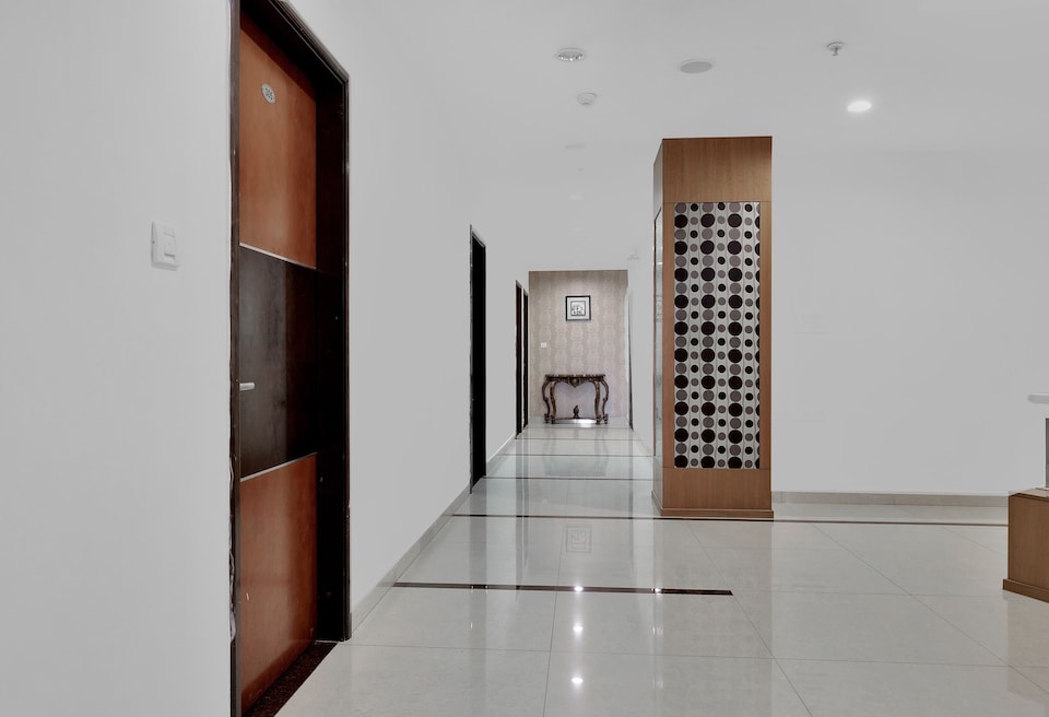 Super Hotel O Rudra Grand, Kondapur, Hyderabad
