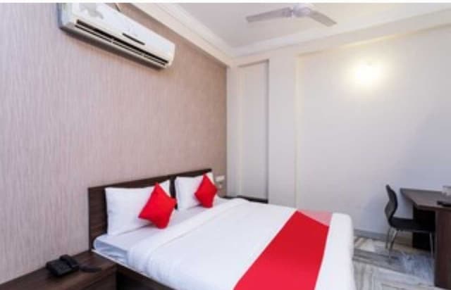 Collection O 28226 Hotel Soumya Inn