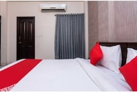 Collection O 28226 Hotel Soumya Inn