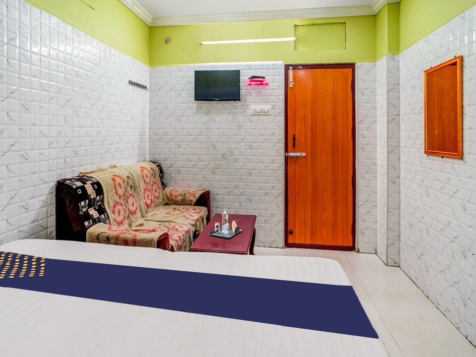 SPOT ON Madhavi Residency & Lodge, Guntur, Guntur