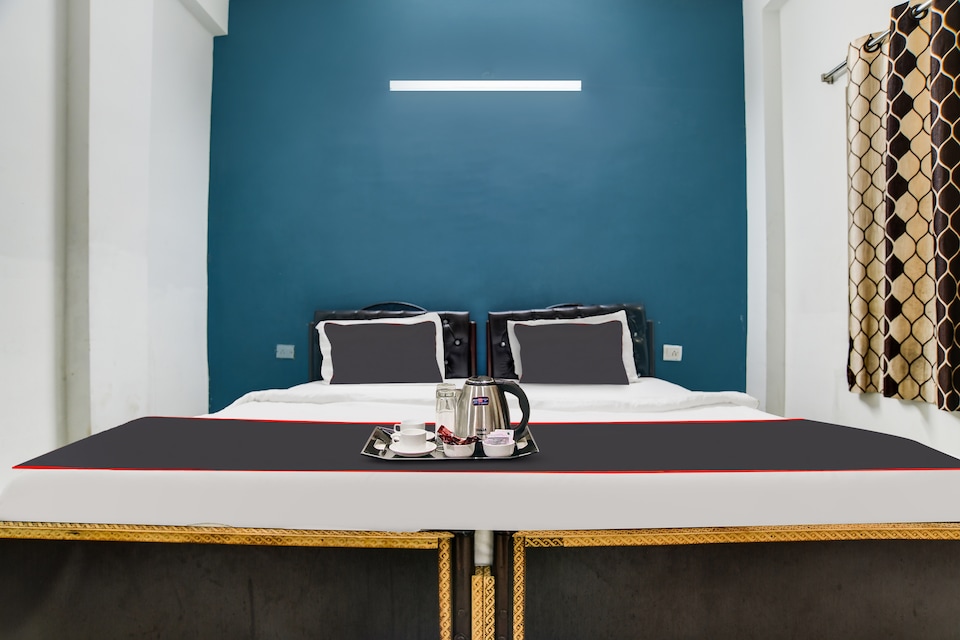 Live on IND1063, Vijay Nagar Indore, Indore