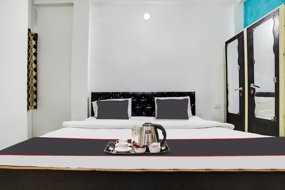 Live on IND1063, Vijay Nagar Indore, Indore