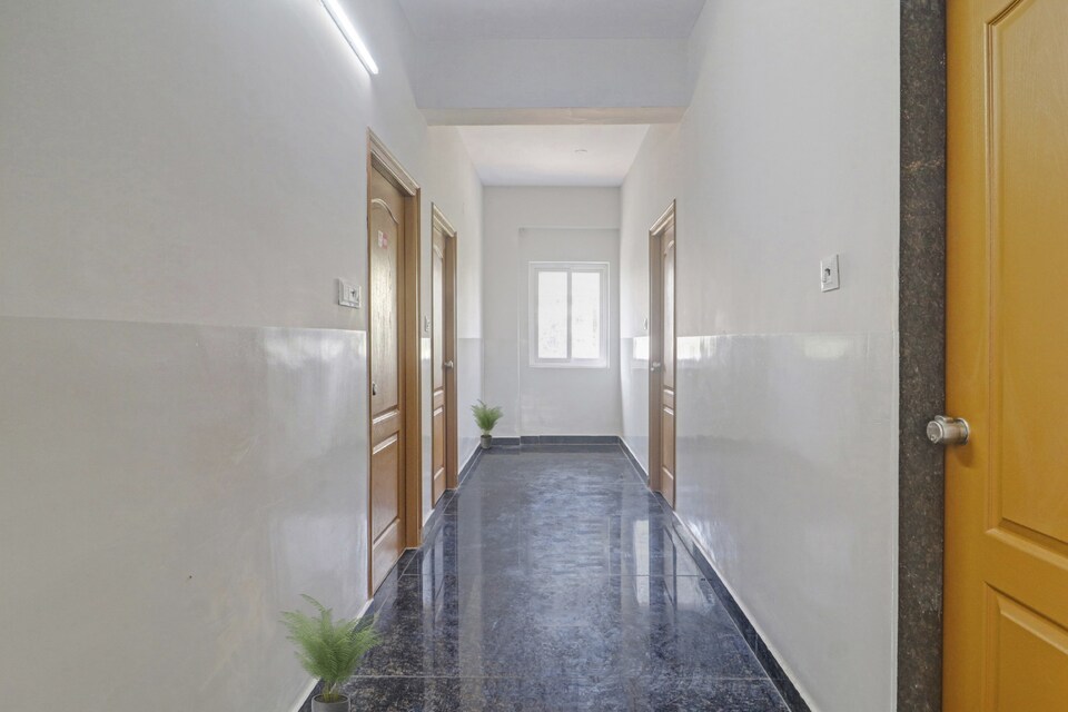 OYO 703485 Jahnavi Group, Kondapur, Hyderabad