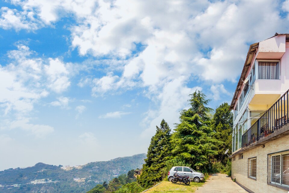 OYO Home 12393 Hill View 2BHK, Mall Road Mussoorie, Mussoorie