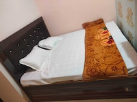 SPOT ON Hotel Relax Inn