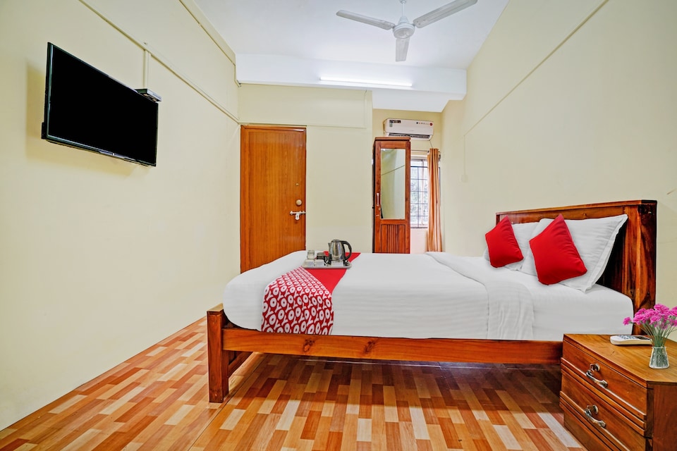 Flagship Greenway Rooms, Kaloor Kochi, Kochi