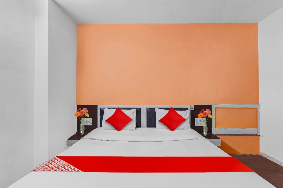 live as AHM968, Vastrapur Ahmedabad, Ahmedabad