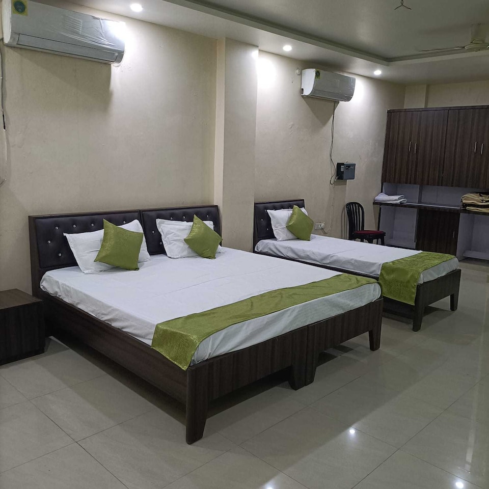 Live on LCK2352, Gomti Nagar Lucknow, Lucknow