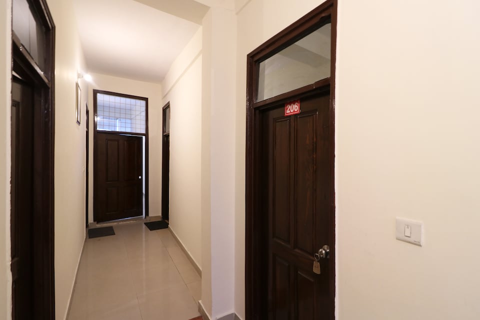 Live on DHN774, Rajpur Road Dehradun, Dehradun