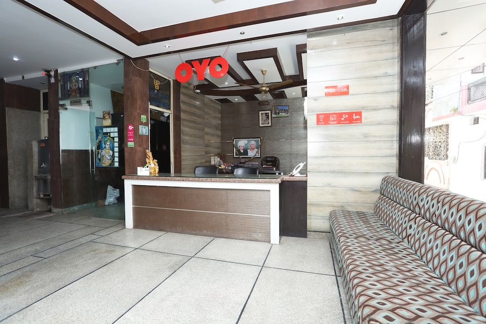 OYO 12400 Hotel Prem, Haridwar Junction, Haridwar