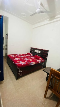 OYO 703555 Hotel Holiday