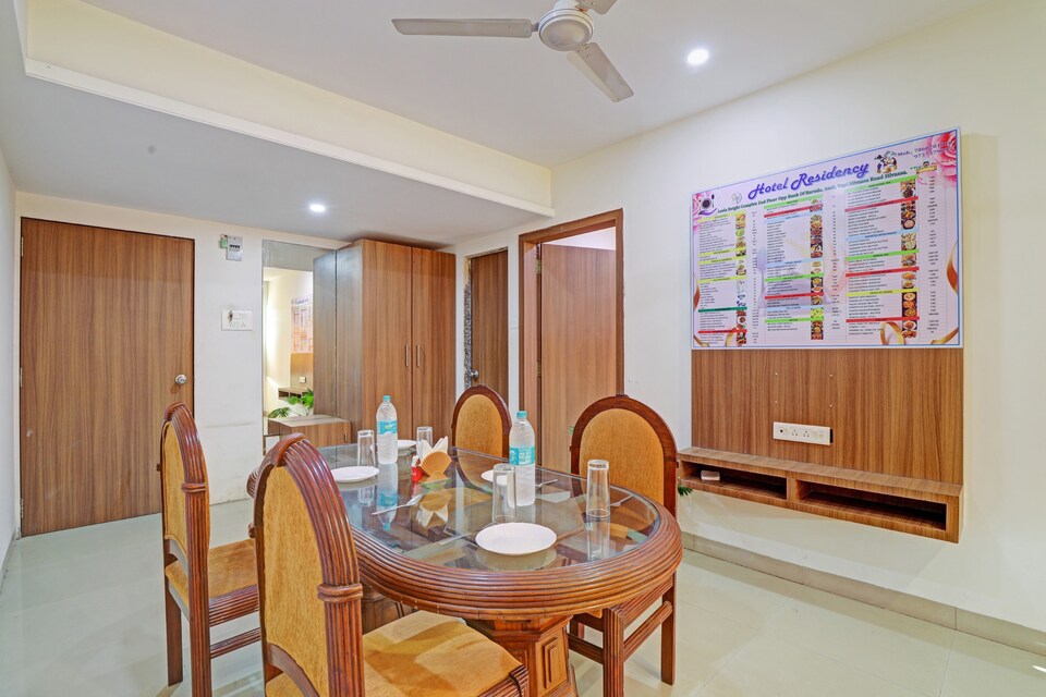 OYO Flagship Hotel Residency, Vapi, Vapi