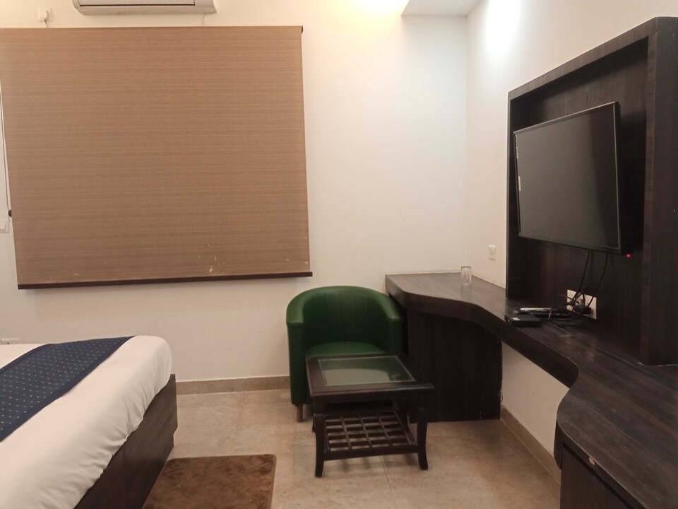 POP Hotel Savera Inn, Paharganj Delhi, Delhi