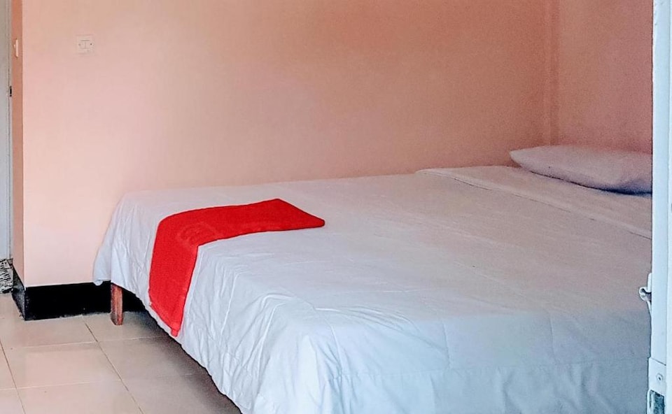 EXPRESS O 91929 Daniel Lodge Moni Kelimutu At Desa Wisata Koanara , Ende Flores NTT, Ende Flores NTT