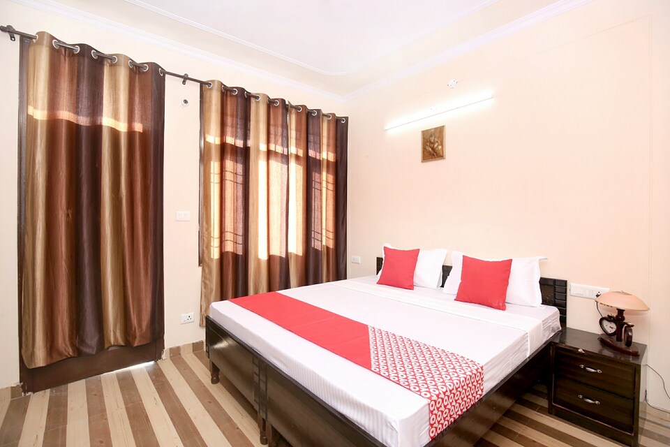 OYO Home 12408 Hill View 2BHK, Chotta Shimla, Shimla