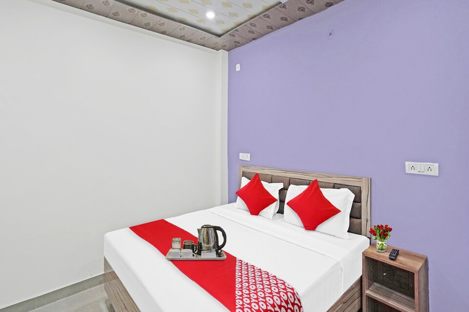 Hotel O Joyous Inn, Indirapuram Ghaziabad, Ghaziabad