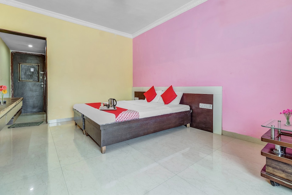 OYO Hotel Patil Palace, Mumbai Panvel-CBD, Mumbai