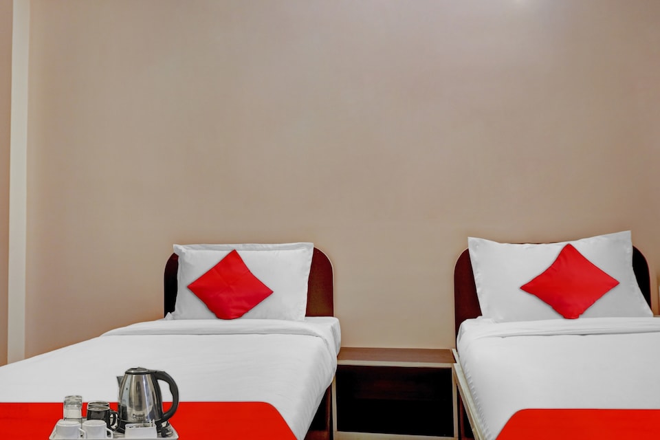 LIVE as PAT1140, Bailey Road, Patna