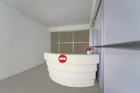 Hotel O J2 Service Appartment