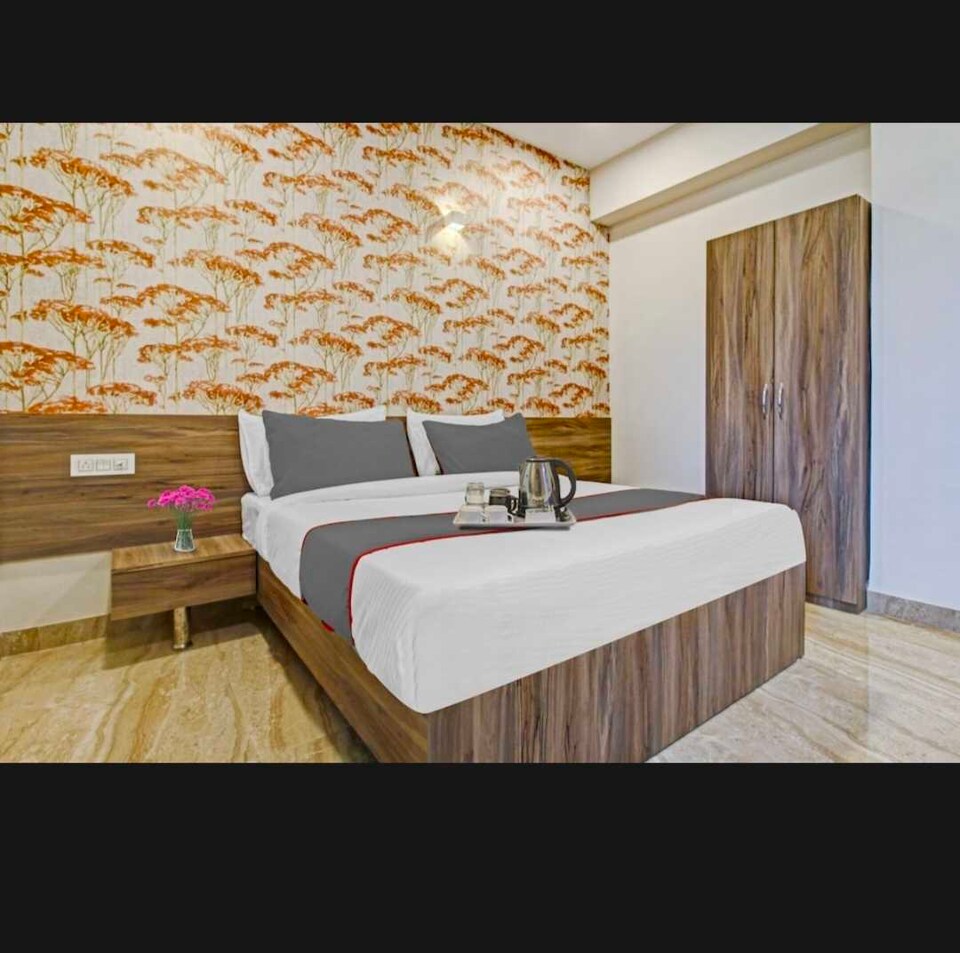 OYO Hotel Happy Happy, Hamidia Road Bhopal, Bhopal