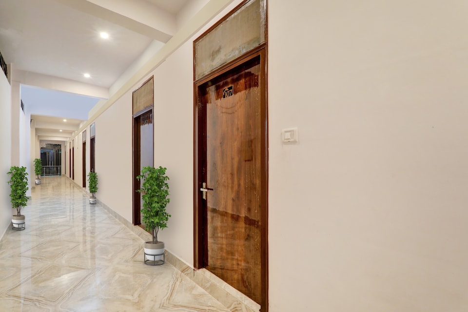 Hotel O CRK Inn, Golghar, Gorakhpur