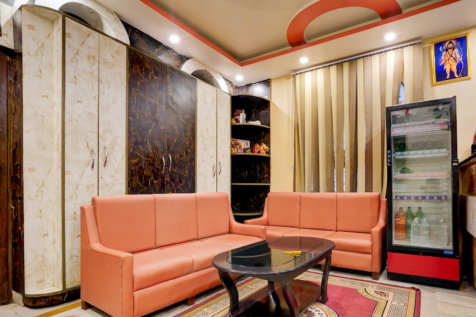 Super Collection O Patliputra Sports Complex Formerly Wellfood Inn, Kankarbagh Patna, Patna