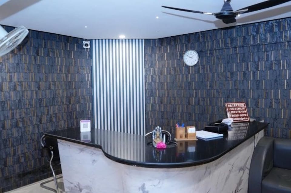  Hotel O Lal's Plaza, Hamidia Road Bhopal, Bhopal