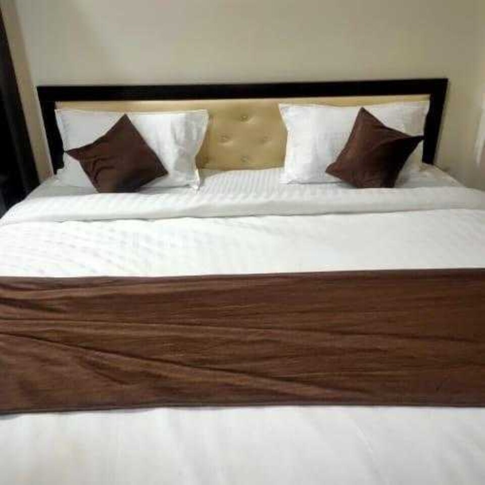 POP Shiva's Hotel Inn, Airport Road Nagpur, Nagpur