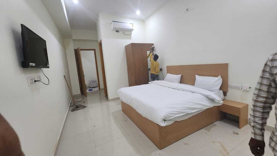 POP Hotel Met City, Old Gurgaon, Gurgaon