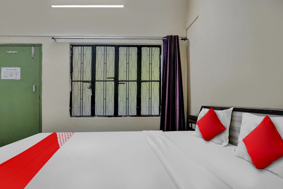 Hotel O Arjun , Railway Station Allahabad, Prayagraj