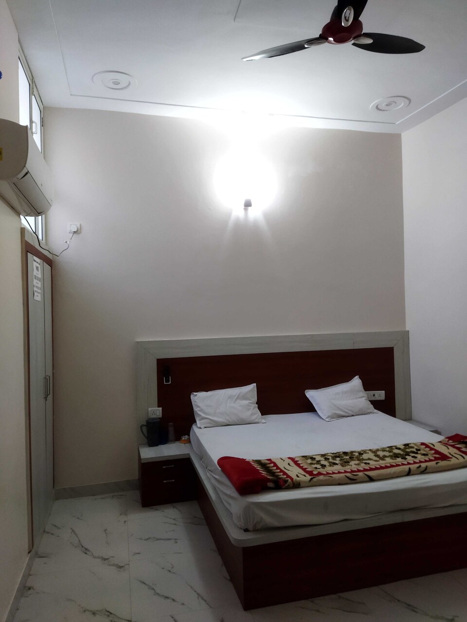 OYO Syama Guest House, Banke Bihari Mandir Vrindavan, Vrindavan
