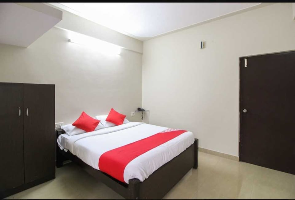 OYO Flagship 70385 Hill View Residency, Mysore Outer, Mysore
