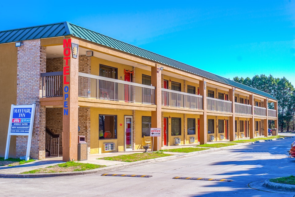 Mayfair Inn by OYO Williamston Hwy 64, C27817, Williamston NC