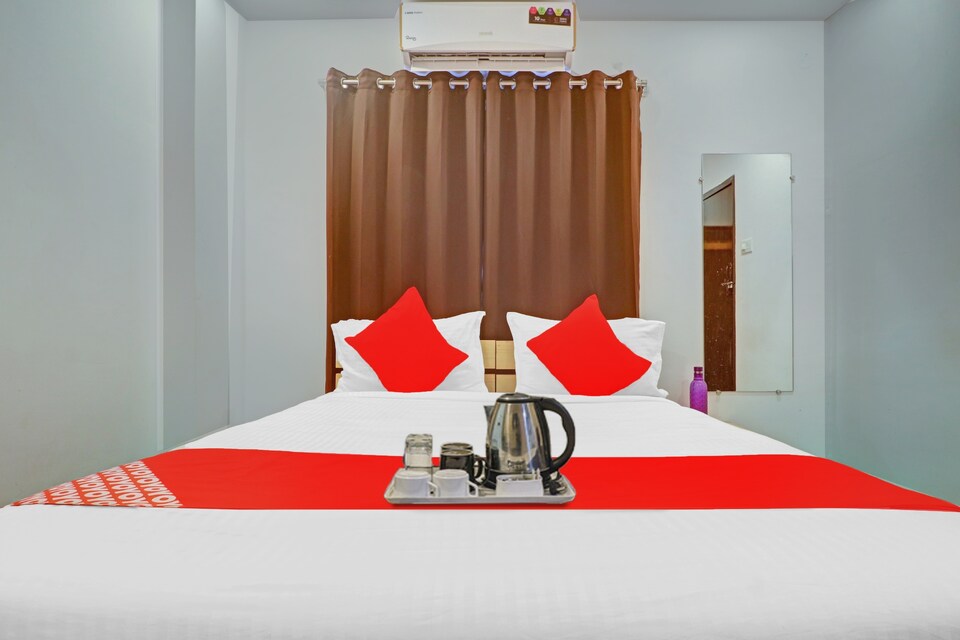 Live as HYD2502, Madhapur, Hyderabad