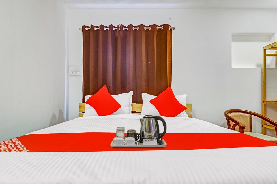 Live as HYD2502, Madhapur, Hyderabad