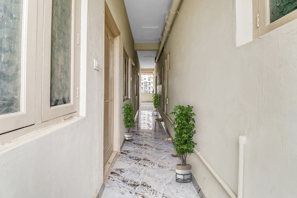 Live on BLR3492, Peenya Bangalore, Bangalore