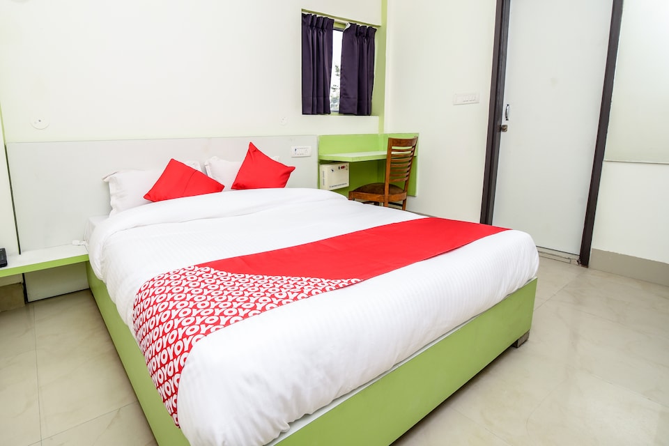 POP Hotel Stay Inn, HUDA CENTRE 1, Gurgaon