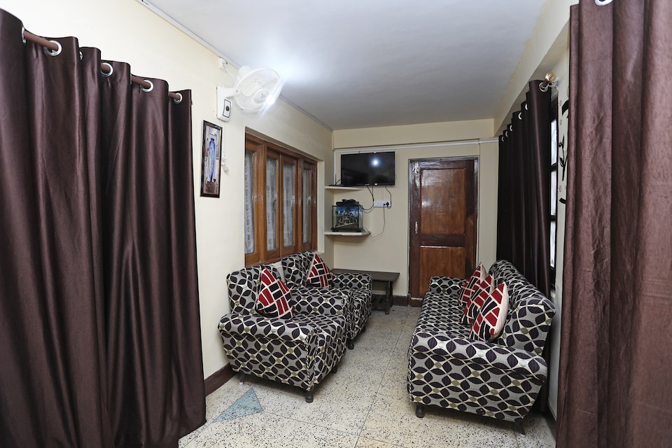 OYO Home 12437 Valley View 2BHK Near Gun Hill, Mall Road Mussoorie, Mussoorie