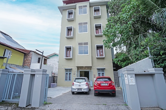 Hotel O Kost Titian Zaman