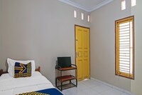 Hotel O Flamboyan 25 Homestay Syariah