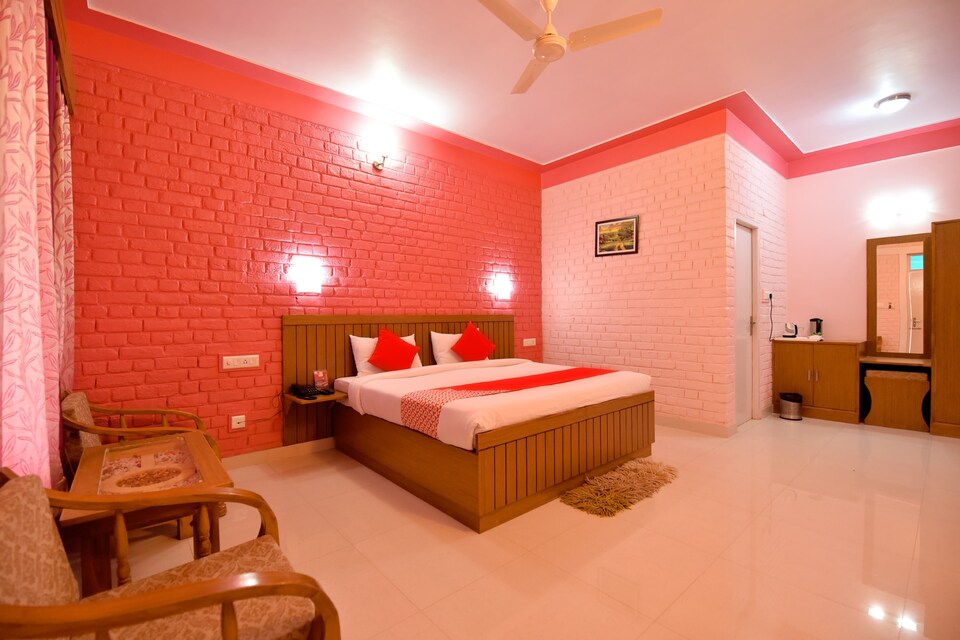 OYO १२४४४ सनशाइन रिज़ॉर्ट, Shoghi, शिमला