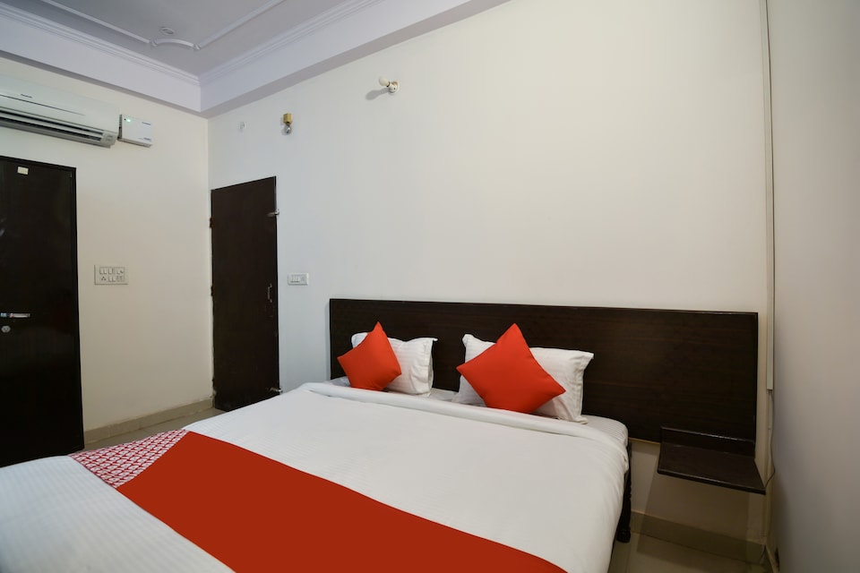 OYO 804470 Hotel Sapphire Palace 2, Jaipur Airport, Jaipur