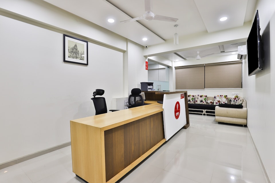 Collection O 12462 Hotel Shiv Inn, Gandhinagar, Gandhinagar