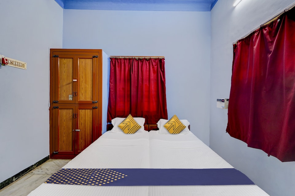 SPOT ON 80449 Karpagam Guest House, Anna Nagar Chennai, Chennai