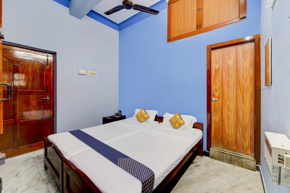 SPOT ON 80449 Karpagam Guest House, Anna Nagar Chennai, Chennai