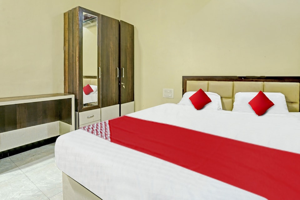 OYO Flagship Princess Villa Guest House, Hinganghat, वर्धा