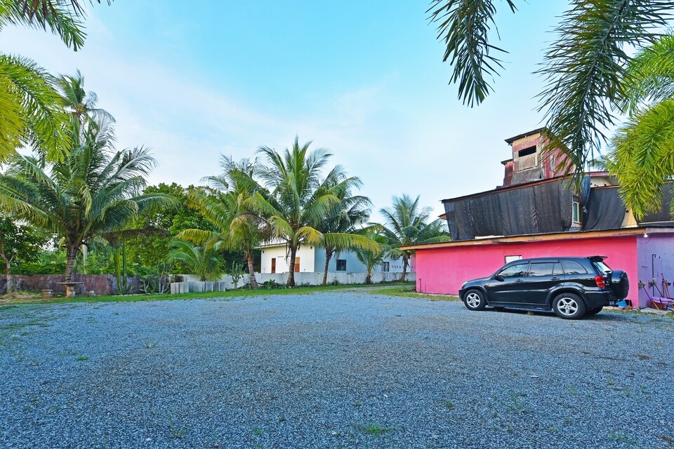 OYO 90689 Chalet Kak Siti, Marang, Kuala Terengganu